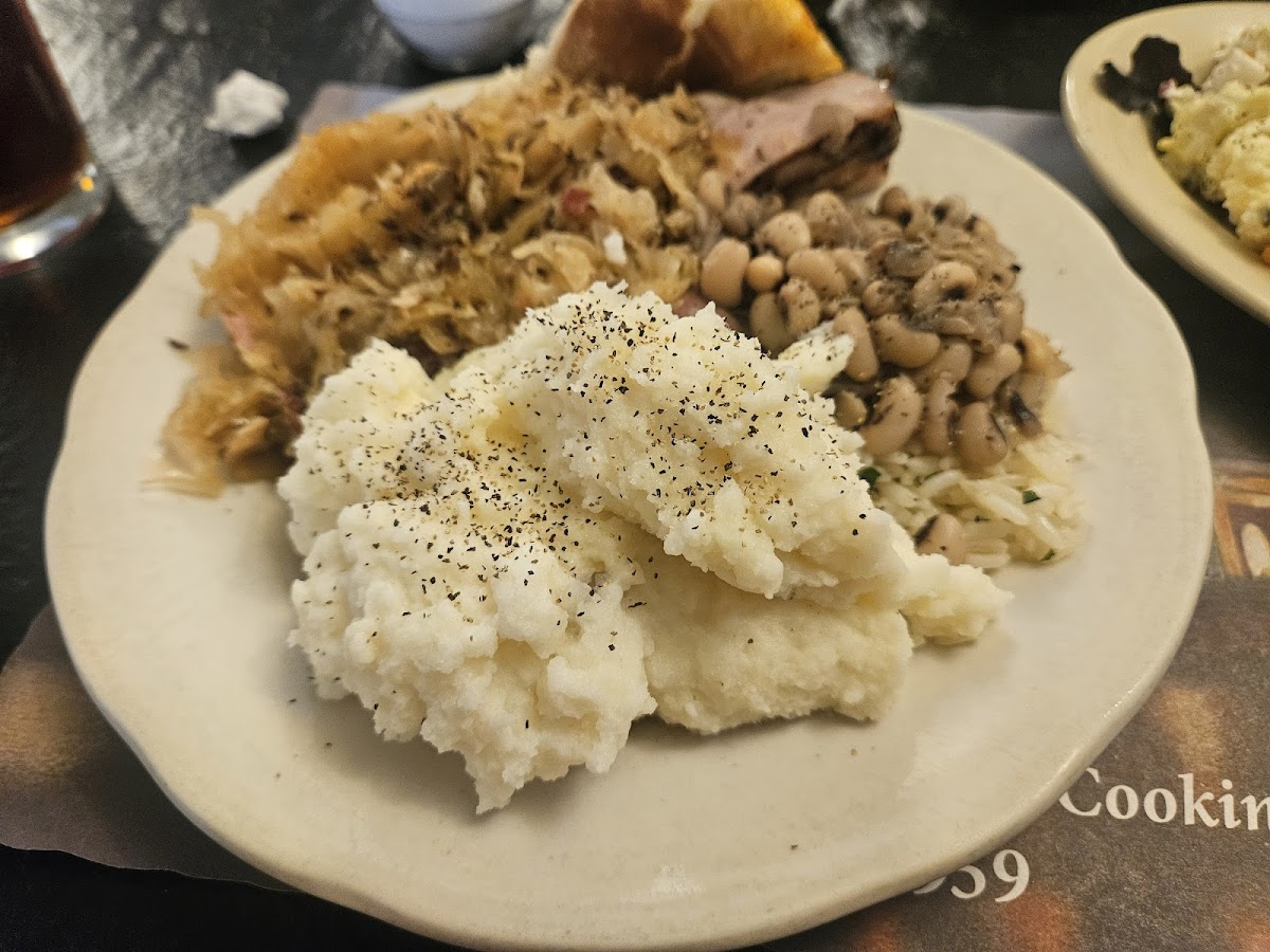 Cook's Buffet Cafe Bakery-4